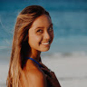 Meet your Posher, Delia